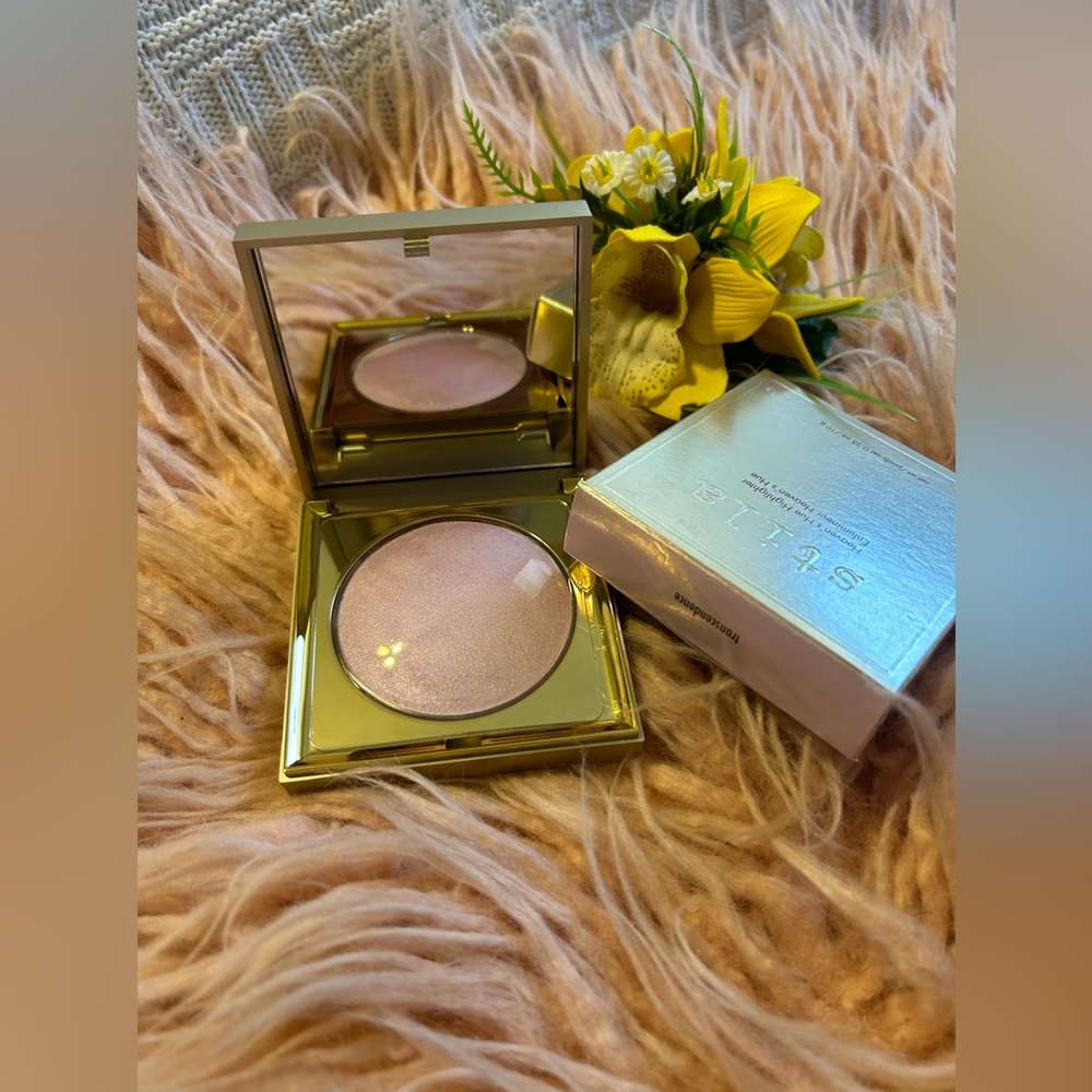 stila Powder Highlighter Blush Eyeshadow Makeup- Transcendence.
